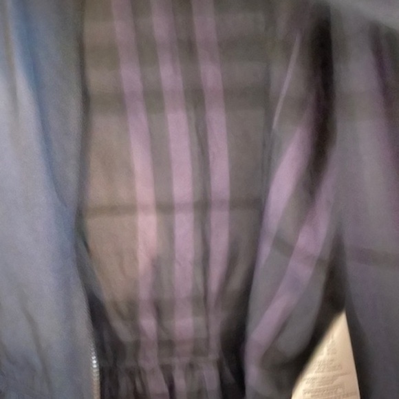 Burberry London water repellent navy jacket for women - Picture 4 of 7